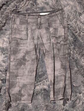 DKNY Gray Washed Cargo Capris